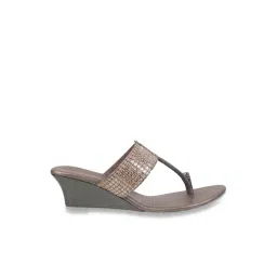 Mochi Women's Gun Metal Toe Ring Wedges-picture-28