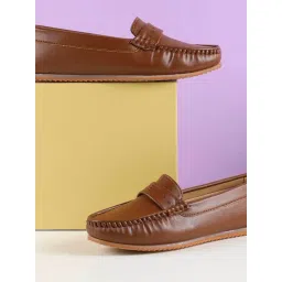 Mochi Women's Tan Loafers image 1