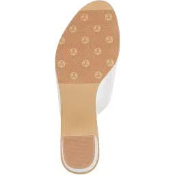 mochi Women Block Heel Sandal image 4