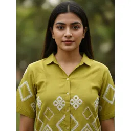 Moda Rapido Embellished Embroidered Top image 2