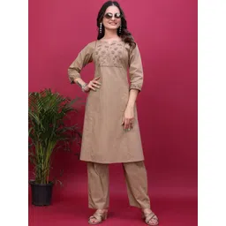 Moda Rapido Floral Embroidered Round Neck Tunic & Trousers Co-Ords-picture-35