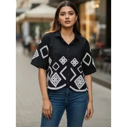 Moda Rapido Geometric Embroidered Top-picture-26