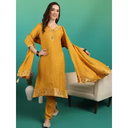 moda rapido NEW ETHNIC 4 YOU Women Mustard Floral Printed Regular Kurti with Trousers & With Dupatta-picture-21