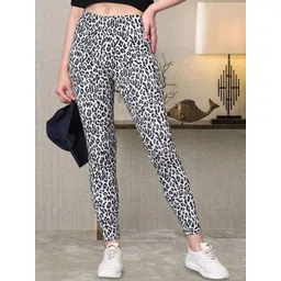 Moda Rapido Women Animal Printed Regular Trousers-picture-14