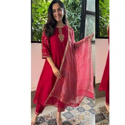 Moda Rapido Women Ethnic Motifs Embroidered Regular Sequinned Chanderi Silk Kurta with Trousers & With-picture-21