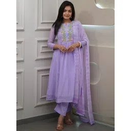 Moda Rapido Women Floral Embroidered Kurta with Trousers & Dupatta-picture-30