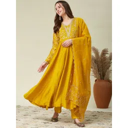 MOKOSH Floral Embroidered Sequnnied Silk Anarkali Kurta With Trousers & Dupatta-image-7