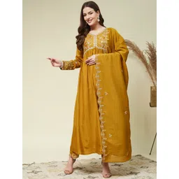 MOKOSH Floral Yoke Design V Neck Thread Work Alia Cut Kurta With Trouser & Dupatta-image-38