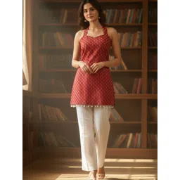 Mokshielite Ethnic Motifs Printed Halter Neck Pure Cotton Kurti-picture-11