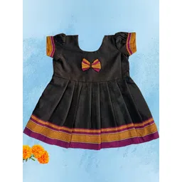 Mom and Me Black Cotton Dresses-picture-30