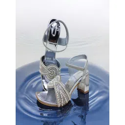 MONAQI Women EmbelishedBlock Sandals-picture-15