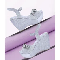 monaqi Women Wedges Sandal-picture-17