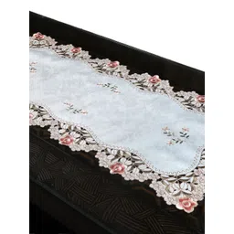 MONKDECOR White & Pink Embroidered TableRunners-picture-33