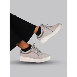 Monrow Women Round Toe Smart Casual Flatforms-picture-21