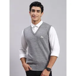 Monte Carlo Solid V-Neck Sleeveless Woollen Sweater Vest-picture-42