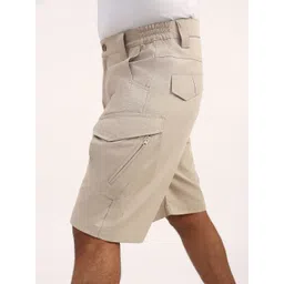 MOUNTMILLER Men Solid Regular Fit Mid-Rise Cotton Cargo Shorts image 4