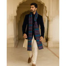 muffly Men Printed Stole image 4