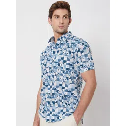 Mufti Floral Printed Spread Collar Short Sleeves Cotton Slim Fit Casual Shirt image 3