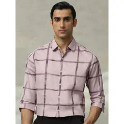 Mufti Men Checked Spread Collar Cotton Casual Shirt-picture-10