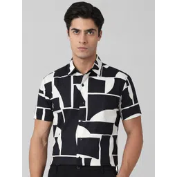 Mufti Men Spread Collar Abstract Printed Cotton Relaxed Fit Casual Shirt-picture-33