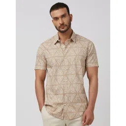 Mufti Men Spread Collar Abstract Printed Cotton Slim Fit Casual Shirt-picture-26