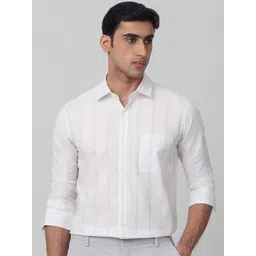 Mufti Men Spread Collar Vertical Striped Cotton Slim Fit Casual Shirt-picture-15