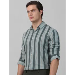 Mufti Men Spread Collar Vertical Striped Cotton Slim Fit Casual Shirt image 2