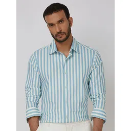 Mufti Men Spread Collar Vertical Striped Slim Fit Casual Shirt-picture-27