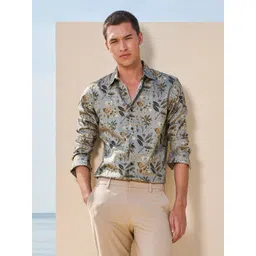Mufti Slim Fit Long Sleeves Spread Collar Cotton Floral Opaque Printed Casual Shirt-picture-40