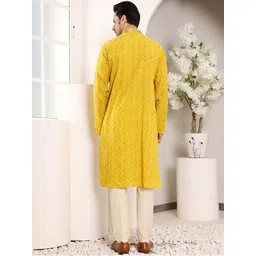 MULTI SHADES Men Ethnic Motifs Thread Work Kurta image 2