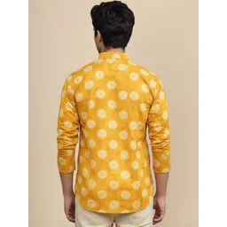 MUTUAL Men Ethnic Motifs Thread Work Kurta image 4