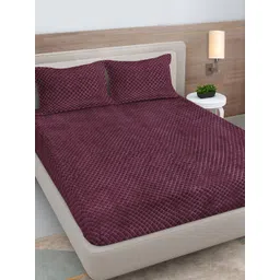 Myntra Elegant Homes Burgundy Geometric 300 TC King Bedsheet with 2 Pillow Covers-picture-12