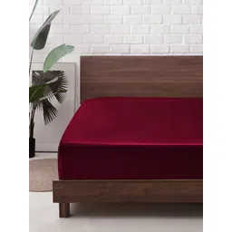 Myntra Elegant Homes Maroon Terry Water Resistant Queen Fitted Mattress Protector image 4