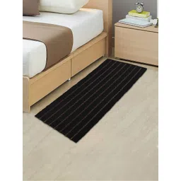 myntra elegant homes Myntra Elegant Black Homes Striped Pure Cotton Anti-Slip Bed Runner-picture-17
