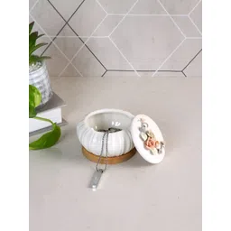 Myntra Elegant Homes White Set of 1 Regular Jewellery Organiser Organisers-picture-10