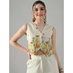 Myshka Women Floral Embroidered V-Neck Sleeveless Cotton Boxy Crop Top-picture-11