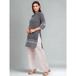 Mytrendzs Women Embroidered Thread Work Kurta image 2