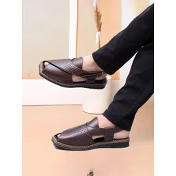 N N Creation Men Leather Shoe-Style Sandals With Buckle-picture-3