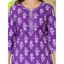 NAHIKO Women Floral Cotton Kurtas image 5