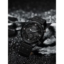 Naviforce Men Brass Embellished Dial & Leather Straps-picture-15