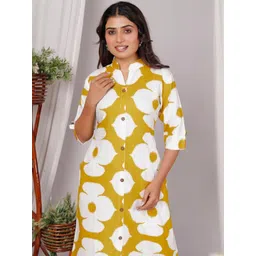 NAVYAAZRI Floral Printed Mandarin Collar Straight Kurta With Palazzos-picture-27