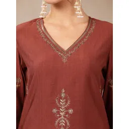 Nayam By Lakshita Women Ethnic Motifs Embroidered Kurta with Trousers image 5