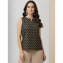 Nayo Keyhole Neck Ethnic Cotton Top-picture-23