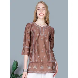 NAZAQAT ETHNIC INDIA Women Chikankari Hand Embroidery Lucknowi Chanderi Short kurti-picture-32