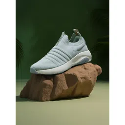 NEEMANS Women Printed Slip-On Sneakers-picture-31