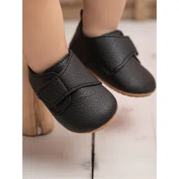 NESKA MODA Boys Booties image 1