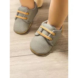 NESKA MODA Unisex Kids Booties image 2