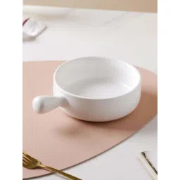 Nestasia White Microwave Safe Round Ceramic Bowl with Handle For Serving Snacks, 600ml-picture-26