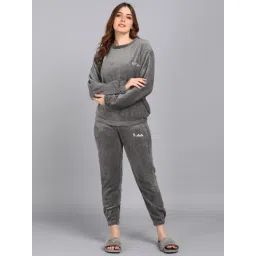 NEUDIS Grey Fleece Solid Nightsuit-picture-13