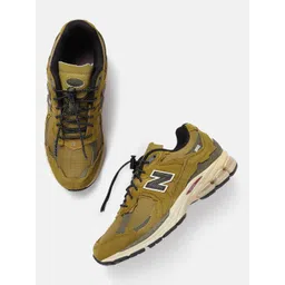 New Balance Men Woven Design 2002 Running Shoes-picture-26
